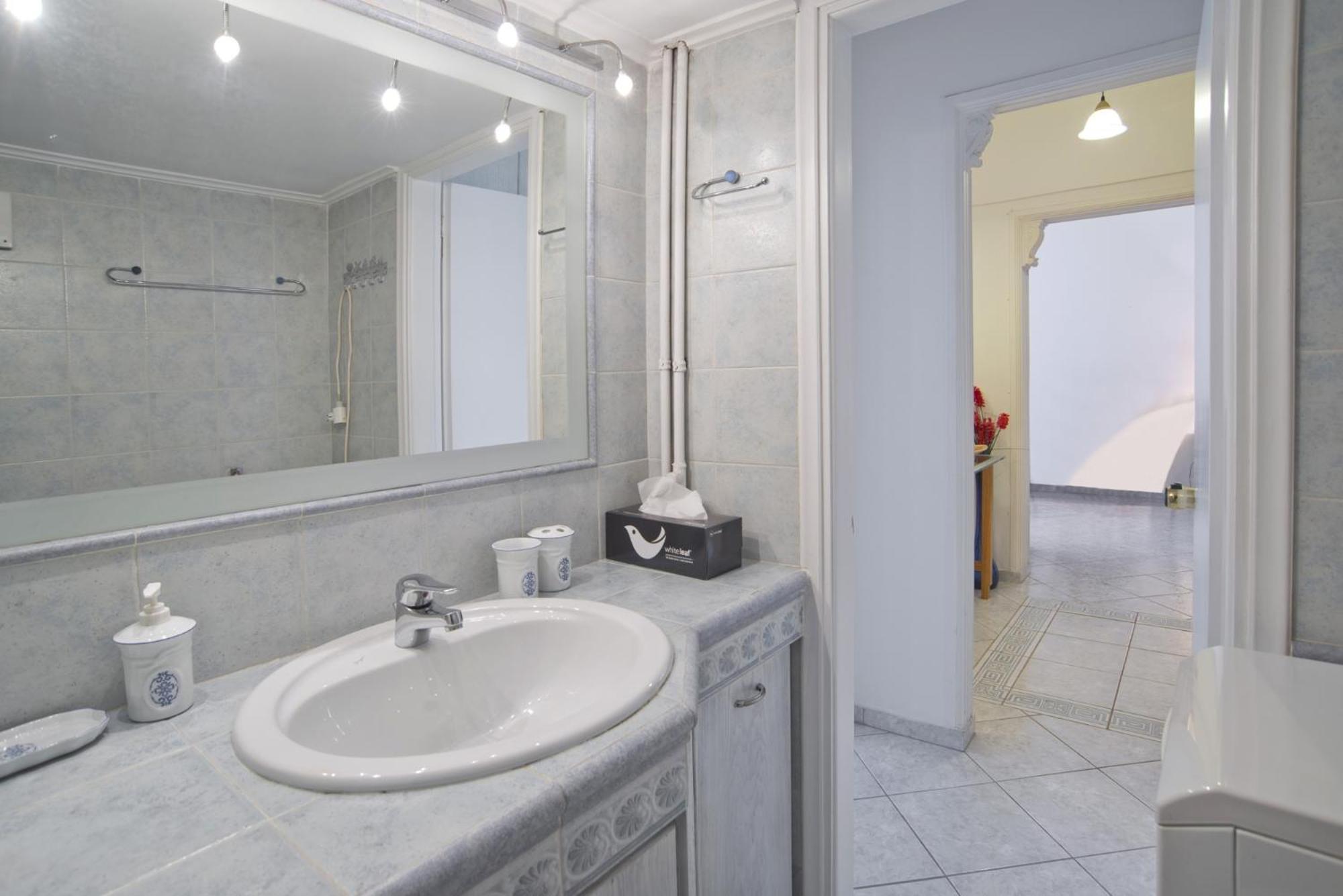 Blue Nest Apartment